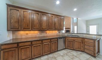 190 Deer Creek Dr, Aledo, TX 76008