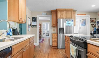 705 Overlook Dr, Alliance, OH 44601