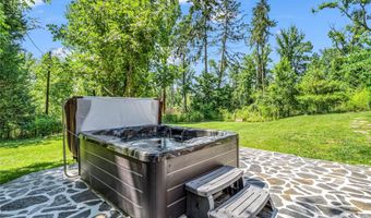 52 Forest Rd, Asheville, NC 28803