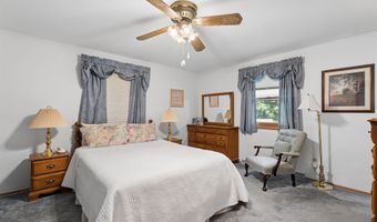 1300 N BAY RIDGE Rd, Appleton, WI 54915