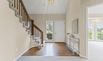 2766 Maitland Dr, Ann Arbor, MI 48105