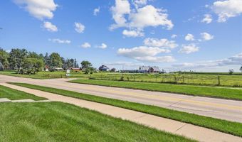1180 Ivy Ln, North Liberty, IA 52317