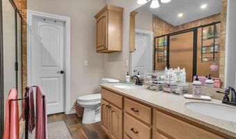 1812 Lynx Ln, Altus, OK 73521