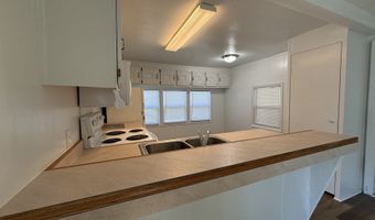 98090 W BENHAM Ln 7, Brookings, OR 97415