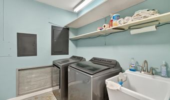 1813 Clare Dr, Alice, TX 78332