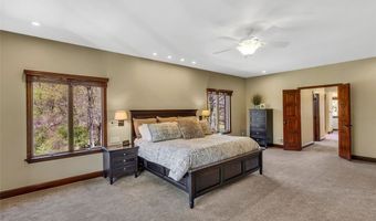 118 Lakeland Dr, Adams Twp., PA 16046