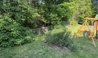 20 Moosehorn Rd, Abbot, ME 04406