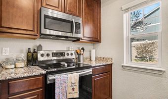 107 S 8th St, Berthoud, CO 80513