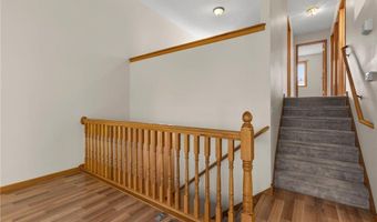 2756 Cutters Grove Cir, Anoka, MN 55303