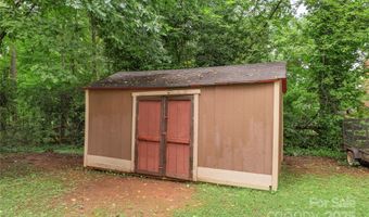 1914 Bonnie Ln, Charlotte, NC 28213