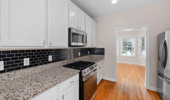 1212 Applethorn Dr, Apex, NC 27502
