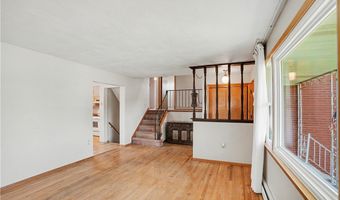 2107 Lynwood Dr, Aliquippa, PA 15001