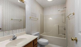 1320 Pratt Rd, Ararat, NC 27007