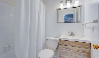 6417 EARLHAM Dr, Bethesda, MD 20817