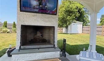 163 Morrison Ave, Middletown, RI 02842