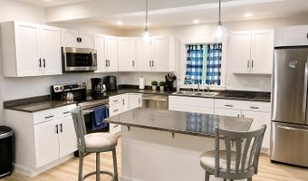 122 Whitney St, Auburn, ME 04210
