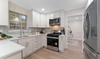 10304 SEA PINES Dr, Bowie, MD 20721