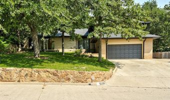 1829 N Oakhill Rd, Bethany, OK 73008