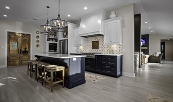 927 N Shore Dr, Biloxi, MS 39532