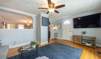 9 Pequot Ave, Cumberland, RI 02864