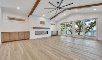 2707 1st St, Arnolds Park, IA 51331