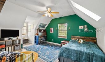 38 Le Moyne Dr, Beaufort, SC 29907