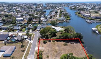 601 FLAMINGO Dr, Apollo Beach, FL 33572