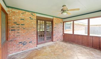 304 Presbytere Pkwy, Lafayette, LA 70503