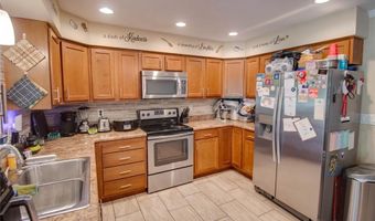 5204 Pin Oak Dr, Alton, IL 62002
