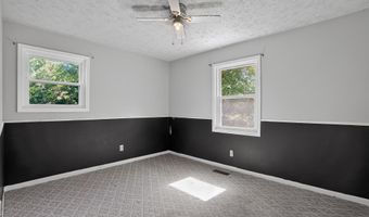 6326 PERRY St, Anniston, AL 36206