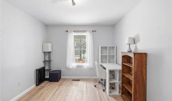 65 SKUNK HILL Rd, Hopkinton, RI 02832