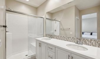 2572 S Escondido Blvd 808, Escondido, CA 92025