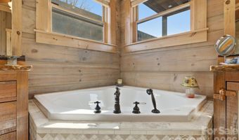2150 Shellstand Rd, Almond, NC 28702