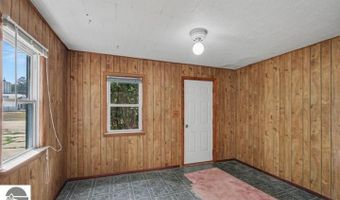 221 W Center St, Alma, MI 48801