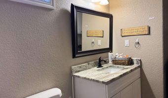 3307 W Richey Ave, Artesia, NM 88210