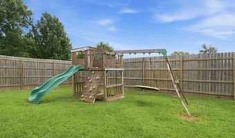 21005 Lawrence 2074, Ash Grove, MO 65604