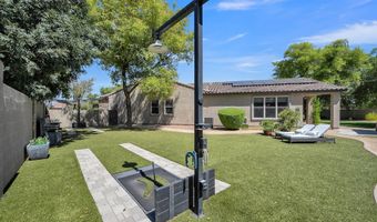 2471 E HONEYSUCKLE Pl, Chandler, AZ 85286