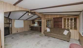 10582 Dennett Rd, Augusta, KS 67010