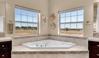 4905 Parkville Rd, Anderson, CA 96007
