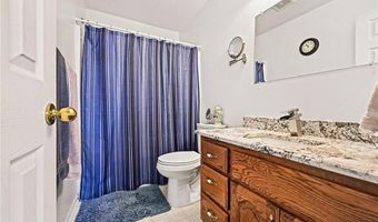 17251 Hollingsworth Rd, Basehor, KS 66007
