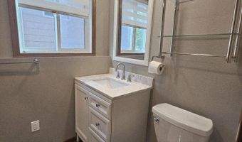 1507 Squire Ln, Aberdeen, SD 57401