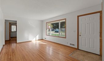 148 Spruce Dr, Apple Valley, MN 55124