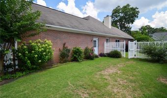 596 HOMEWOOD Dr, Auburn, AL 36830