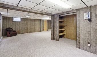 4053 WEDGEWOOD Rd, Allentown, PA 18104