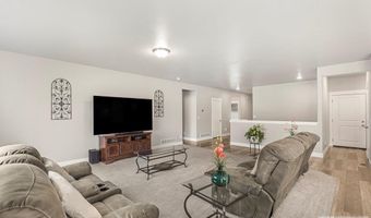 408 N Curlew Dr, Ammon, ID 83406