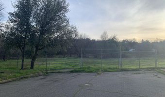 1480 1st St, Anderson, CA 96007