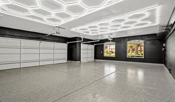 8000 Silver King Dr, Las Vegas, NV 89129