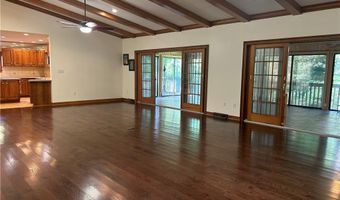 905 Meadow Ln, Anderson, SC 29621