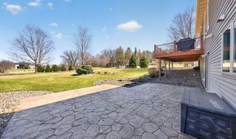 1442 30th St NW, Austin, MN 55912