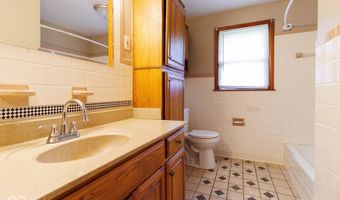 923 Hattie Dr, Anderson, IN 46013